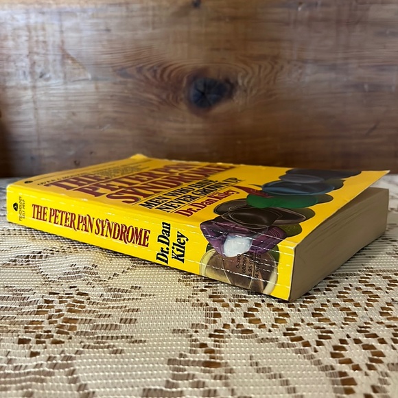 The Peter Pan Syndrome 1983, Dr Dan Kiley - Picture 2 of 9